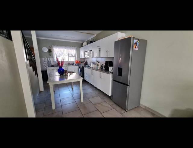 3 BEDROOM PROPERTY TO RENT IN STRUBENVALE